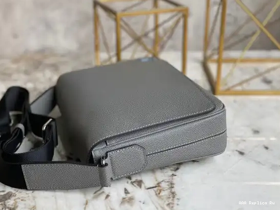 AAA Pruses Bags DISTRICT PM LOUIS VUITTON 0628